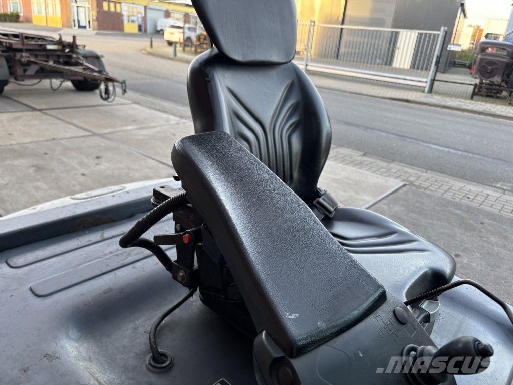 Toyota 8FBMT30 Elektriskie iekrāvēji