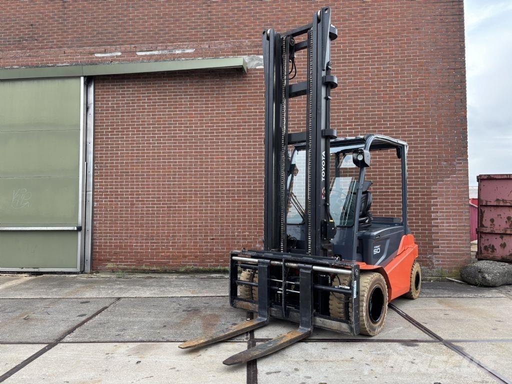 Toyota 8FBMT50 Elektriskie iekrāvēji