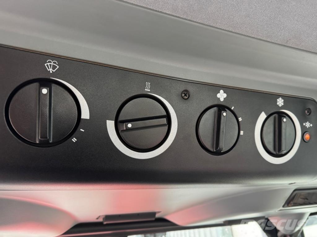 CASE MX 135 Traktori