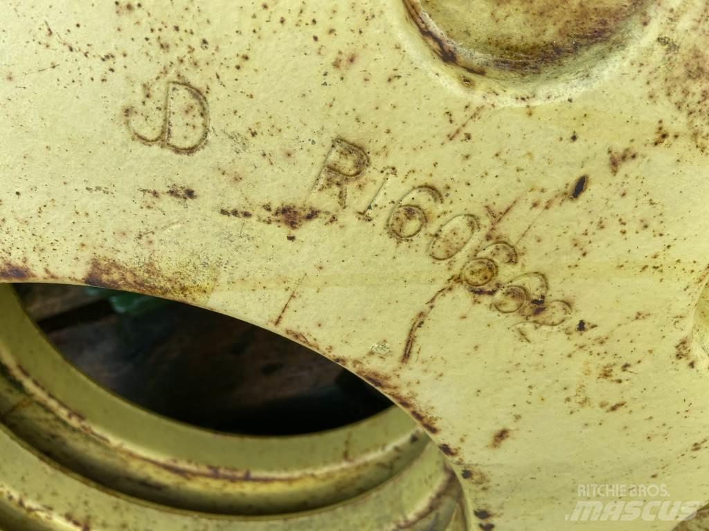 John Deere  Cits traktoru papildaprīkojums