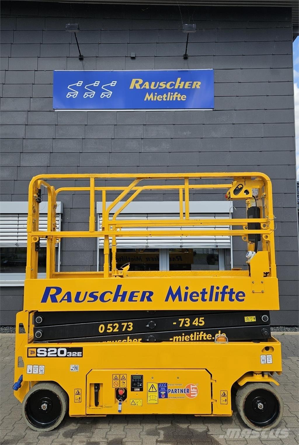 JCB S2032E Šķerveida pacēlāji