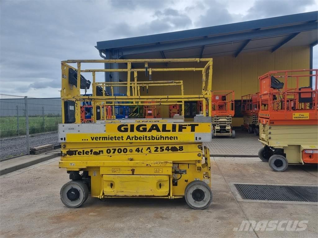 JLG 2030 ES Šķerveida pacēlāji