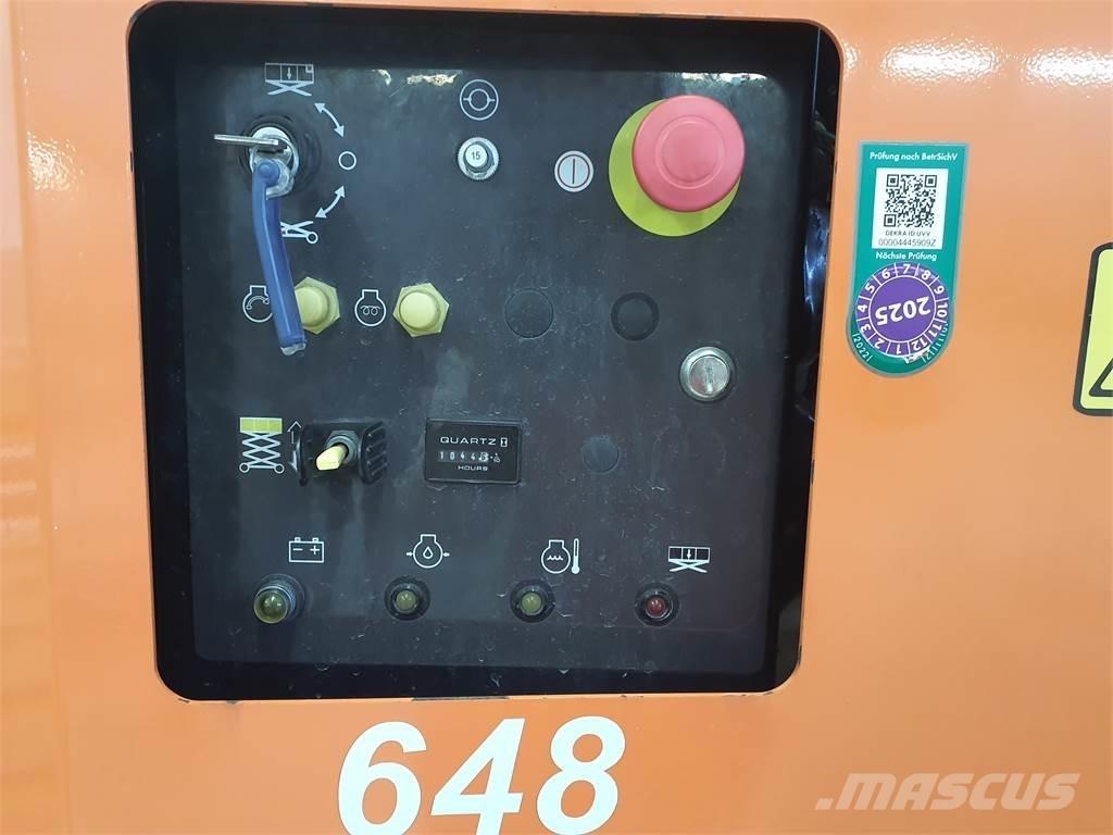 JLG 430LRT Šķerveida pacēlāji