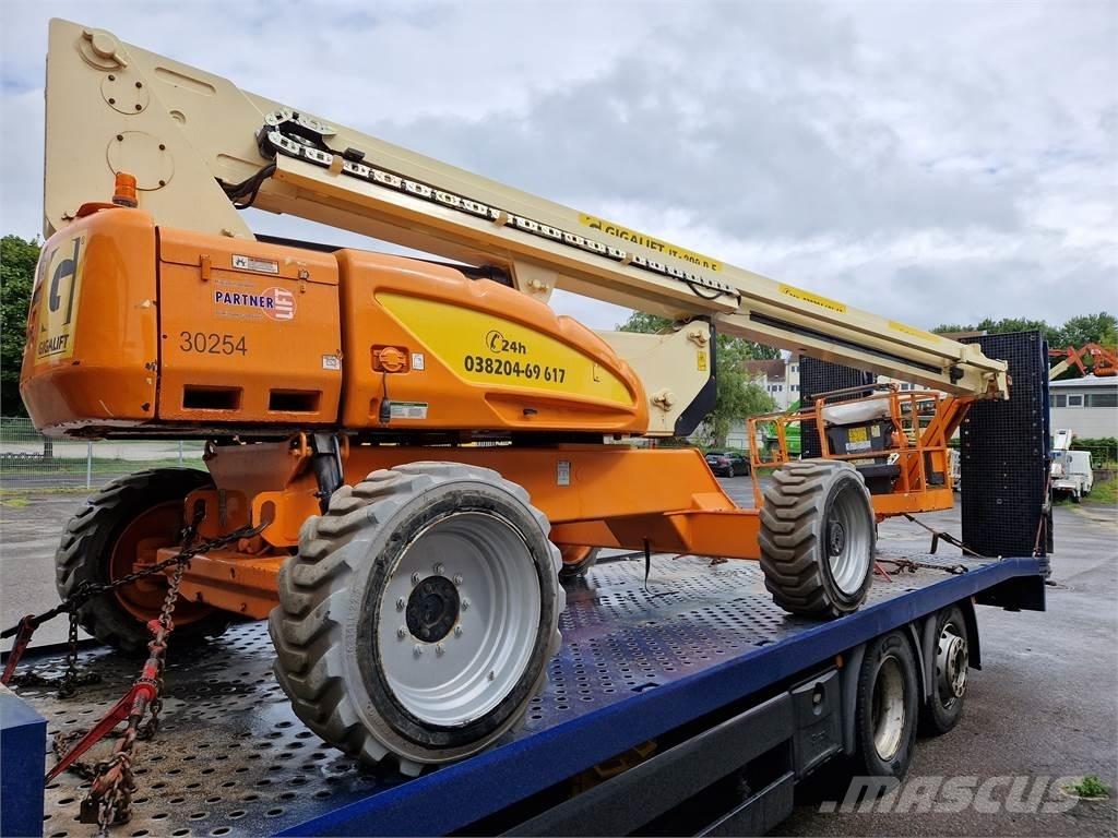 JLG M 600 JP Teleskopiskie pacēlāji