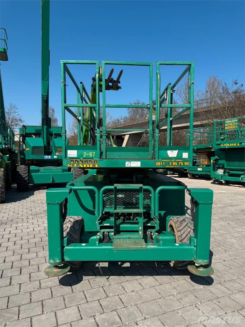 SkyJack 6832 RT Šķerveida pacēlāji