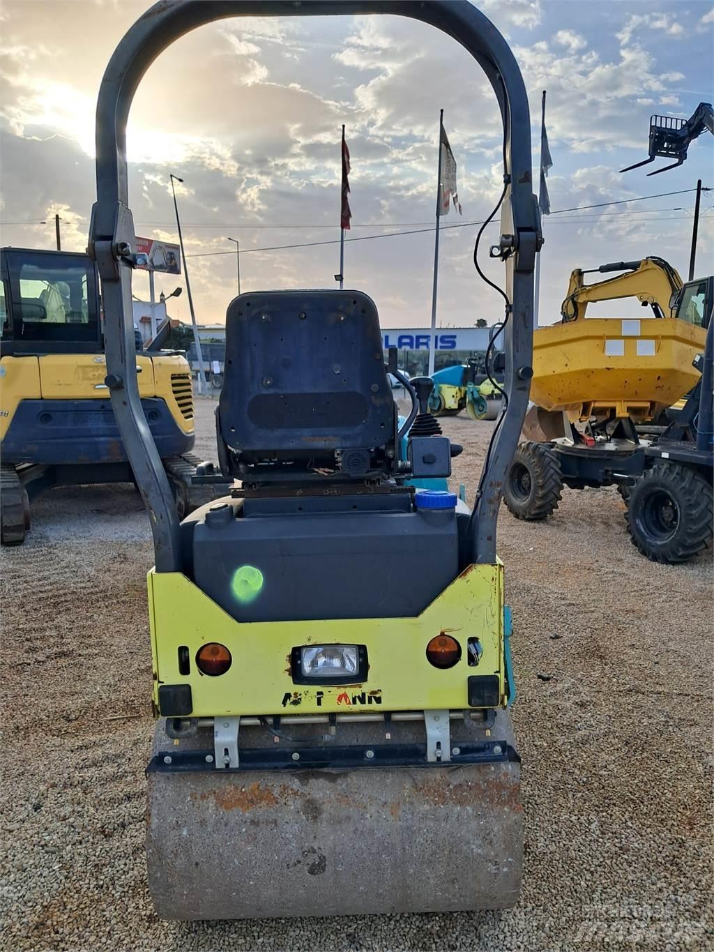 Ammann ARX23 Divvalču grunts veltņi