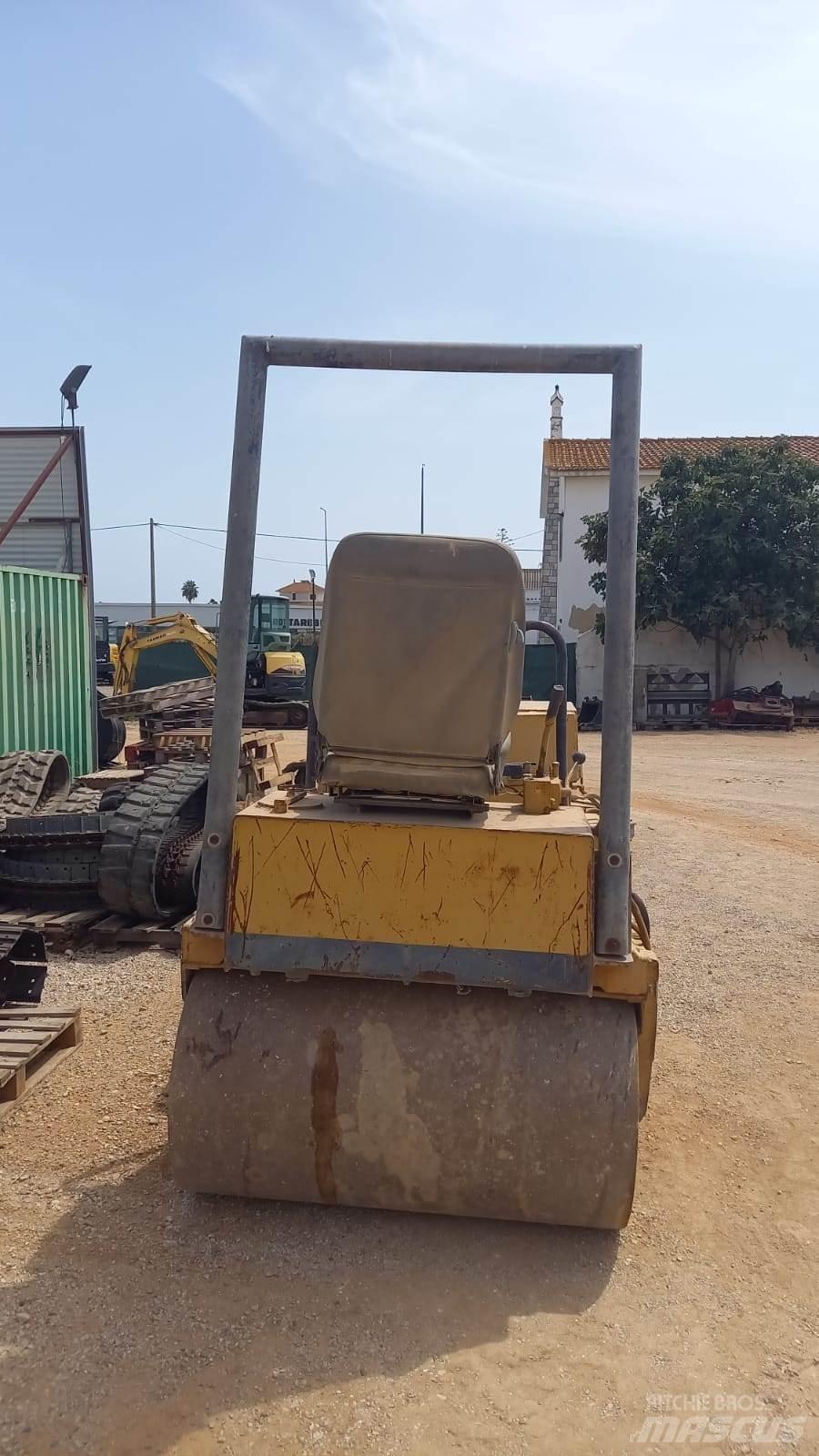 Bomag BW120AD Divvalču grunts veltņi