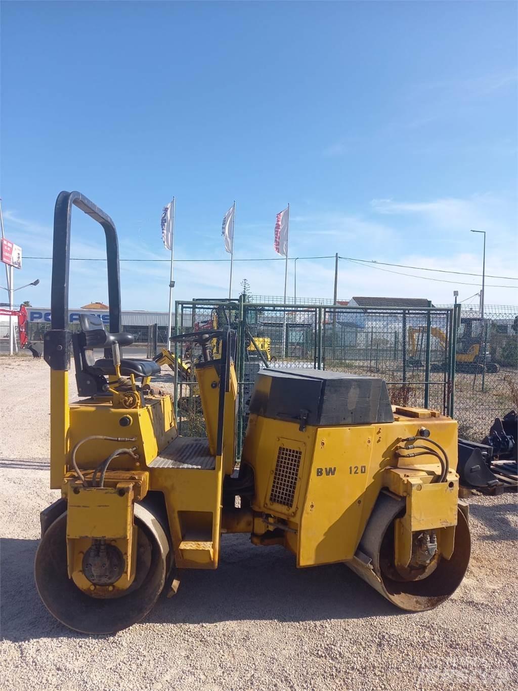 Bomag BW120AD Divvalču grunts veltņi