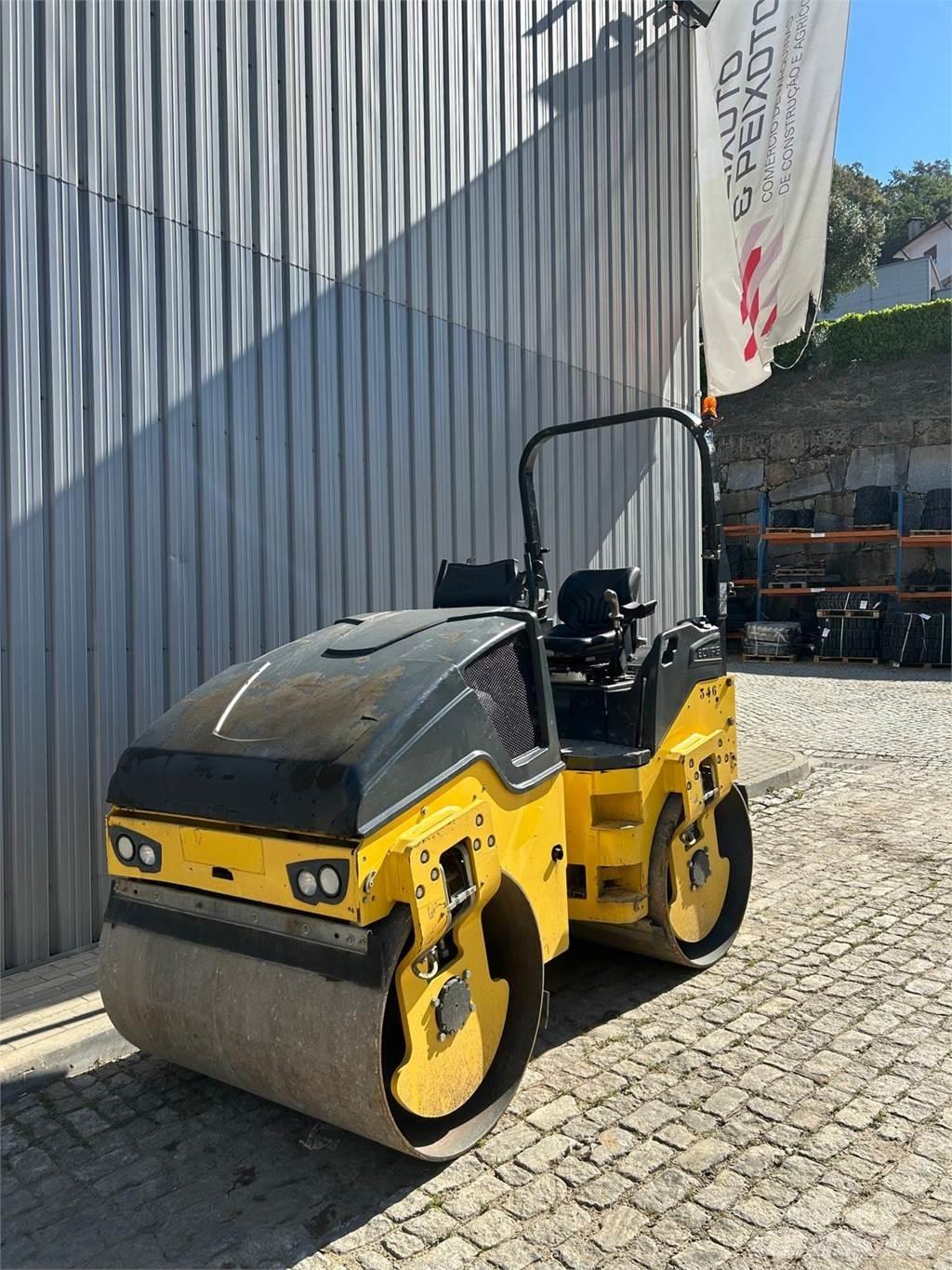 Bomag BW138AD-5 Divvalču grunts veltņi