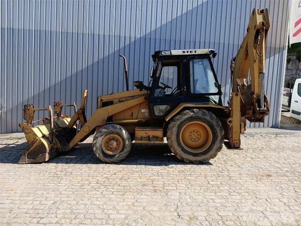 CAT 428B Ekskavatori-iekrāvēji