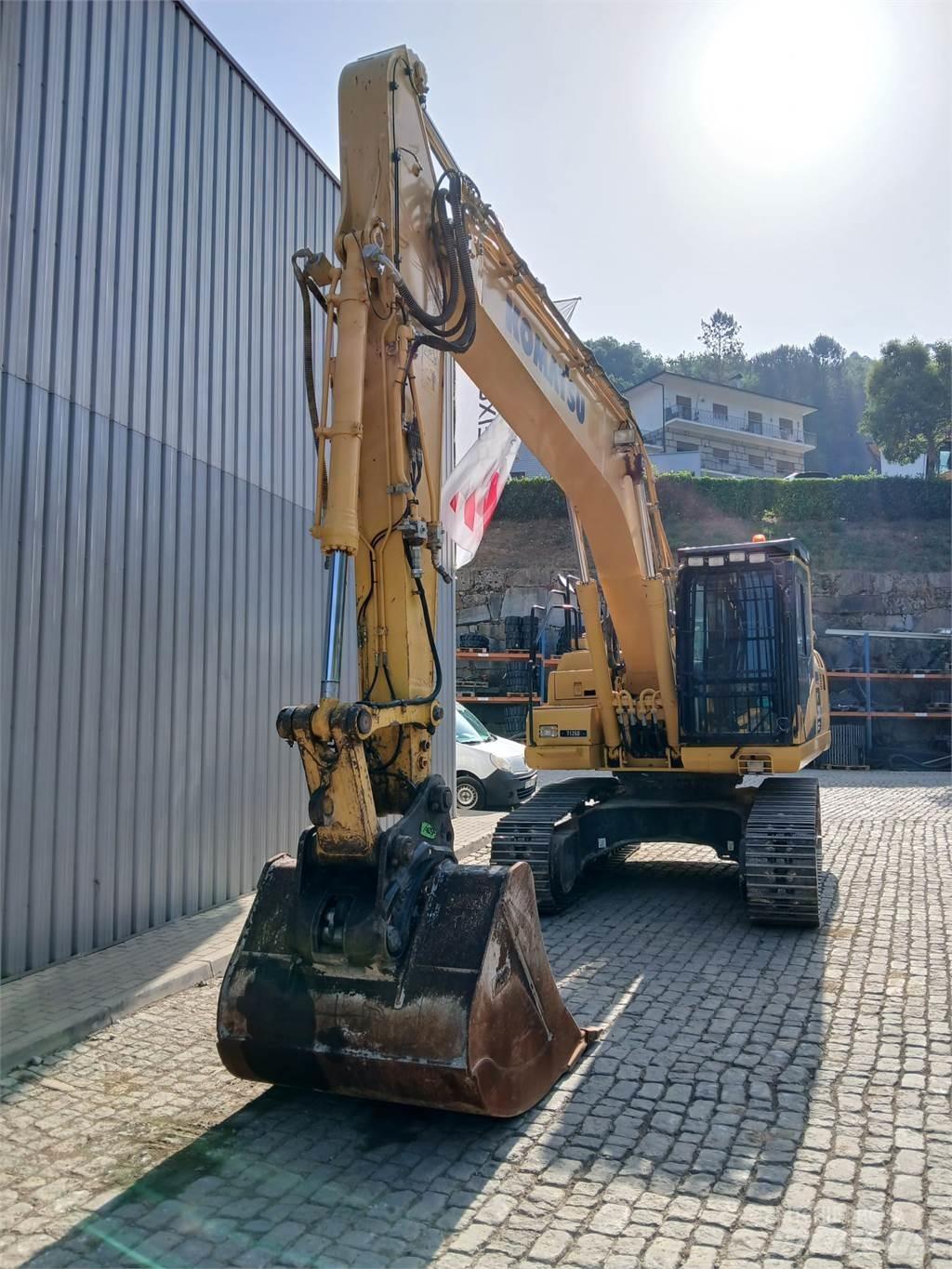 Komatsu PC210NLC-11 Kāpurķēžu ekskavatori