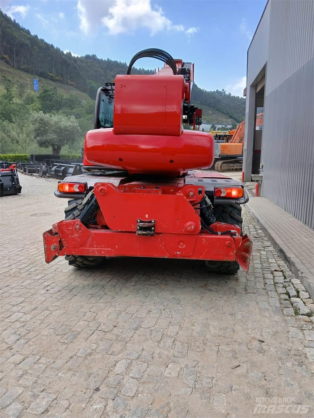 Manitou MRT2150+ Lielaugstuma pārvadātājs