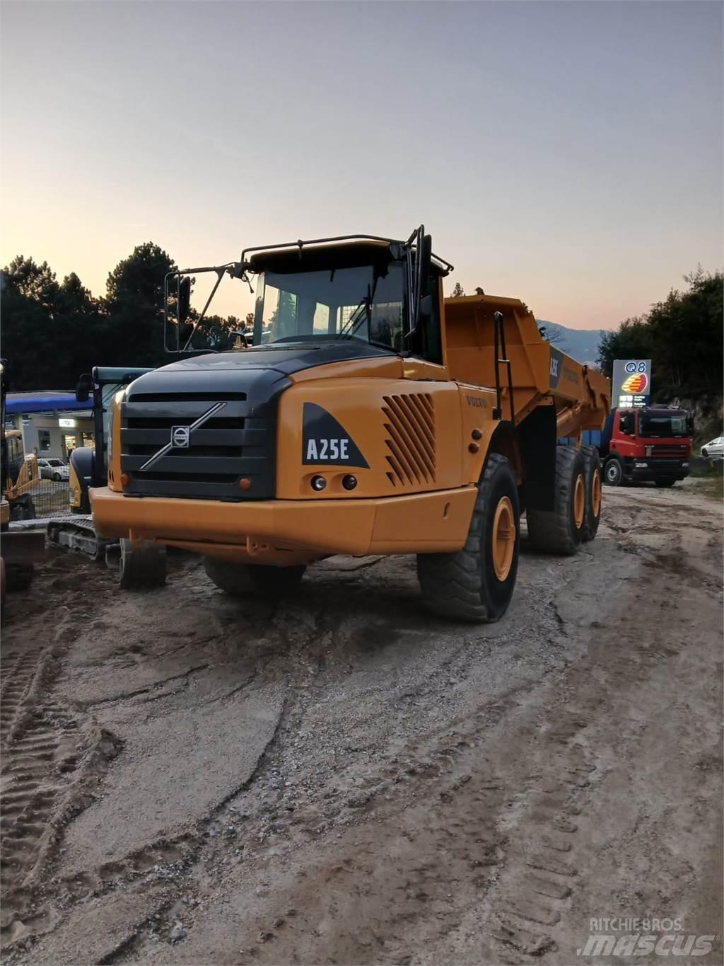 Volvo A25E Mini pašizgāzēji