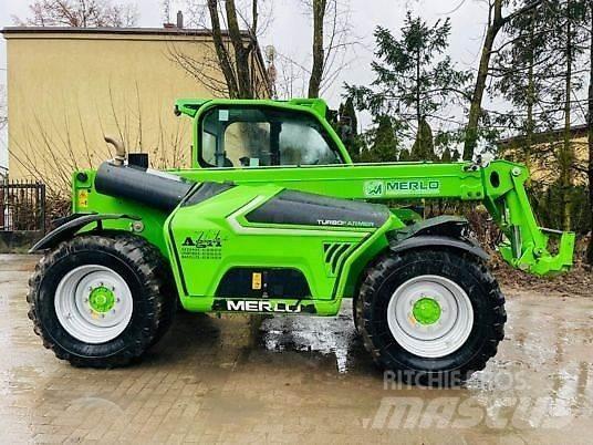 Merlo TF 42.7 156 Teleskopiskie manipulatori