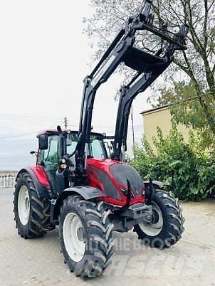 Valtra N104 Traktori