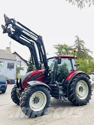 Valtra N104 Traktori