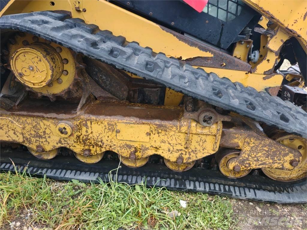 CAT 289C Lietoti riteņu kompaktiekrāvēji