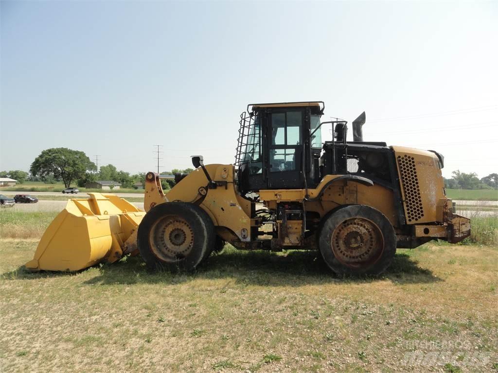 CAT 950k Iekrāvēji uz riteņiem
