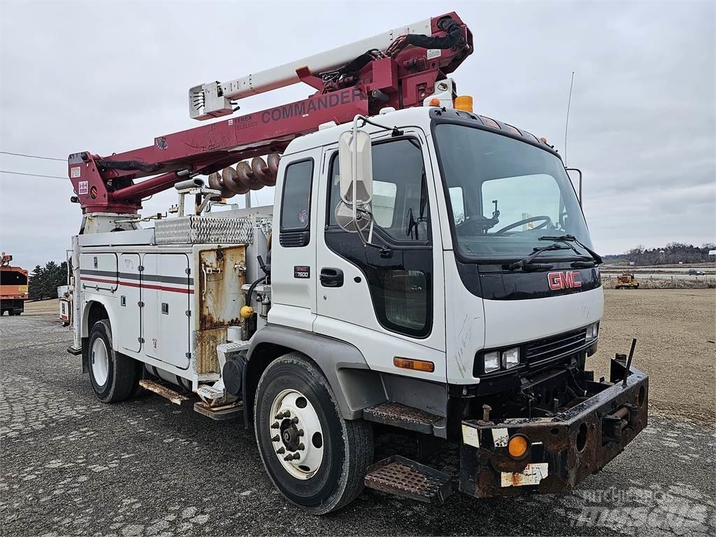 GMC T7500 Mobilās urbšanas platformu automašīnas