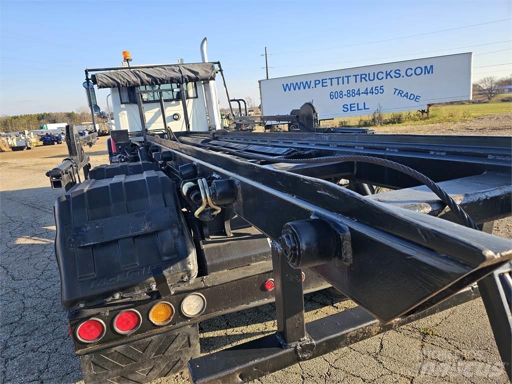 Mack CV713 Citi