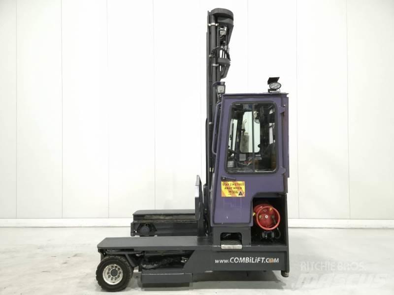 Combilift C4000 Četru virzienu krāvēji