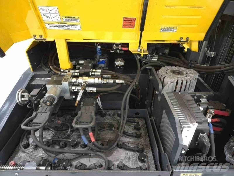 Combilift CBE2500 Četru virzienu krāvēji