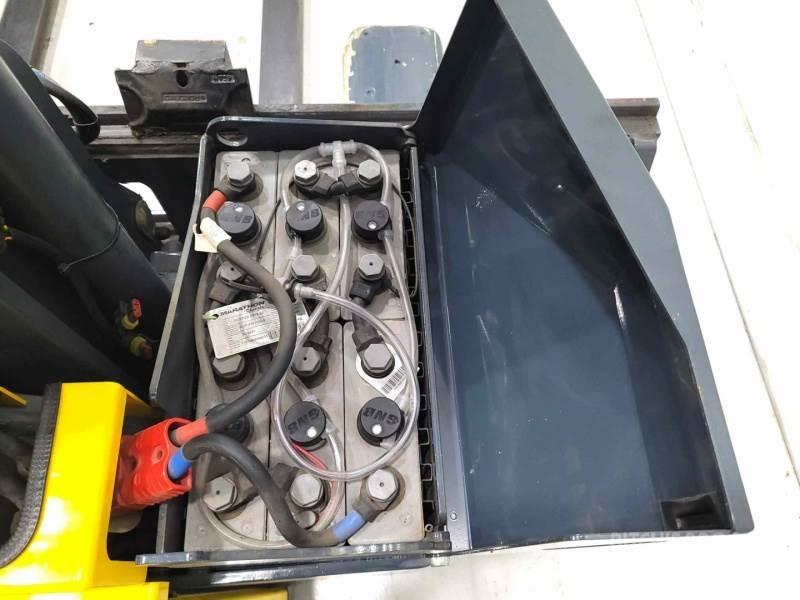 Combilift WR4 Četru virzienu krāvēji