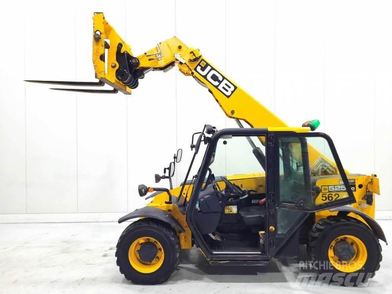 JCB 525-60T4 Teleskopiskie manipulatori