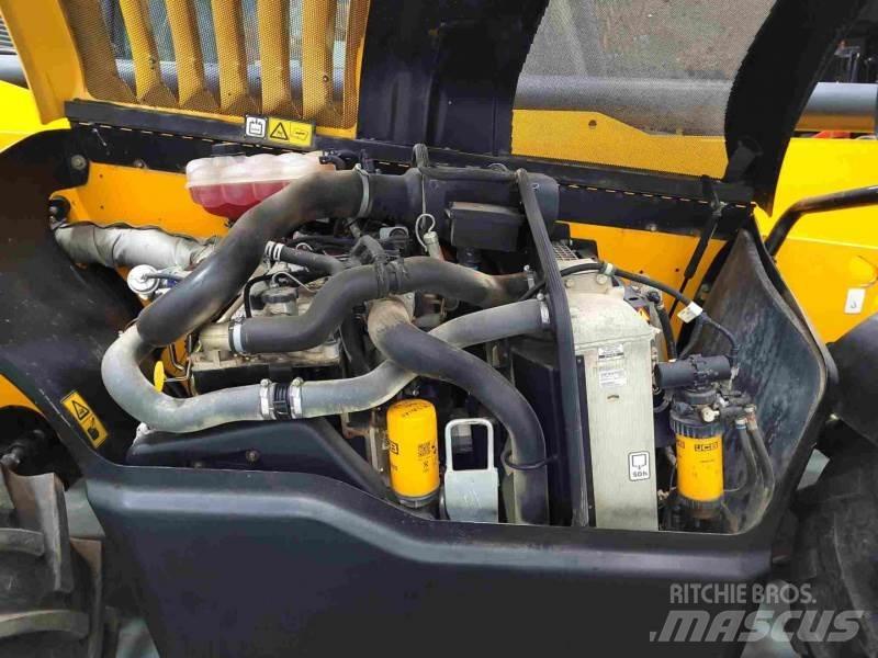 JCB 535-125 HIVIZ Teleskopiskie manipulatori