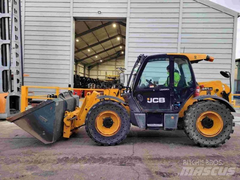 JCB 541-70WM Teleskopiskie manipulatori