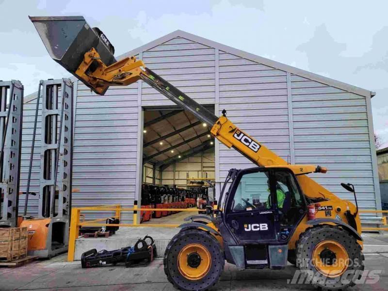 JCB 541-70WM Teleskopiskie manipulatori