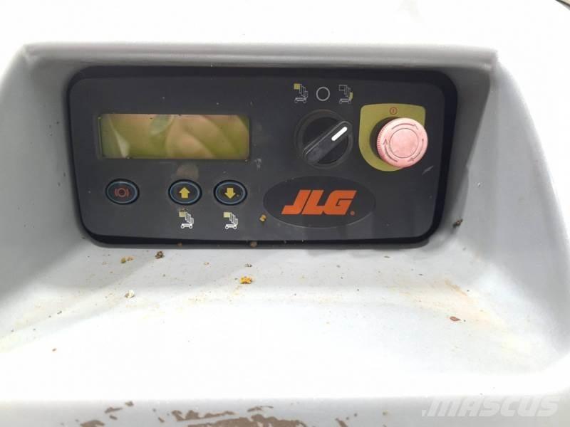 JLG 20MVL Šķerveida pacēlāji
