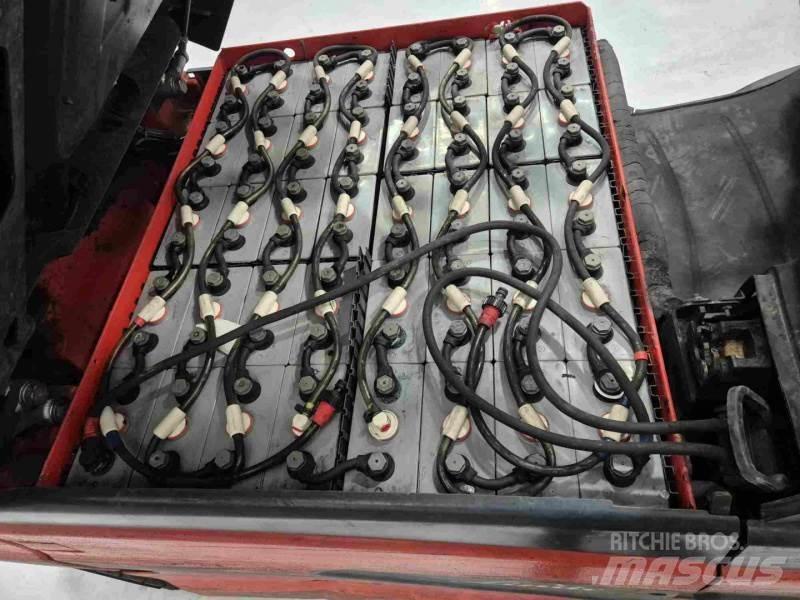 Linde E30L-01 Elektriskie iekrāvēji