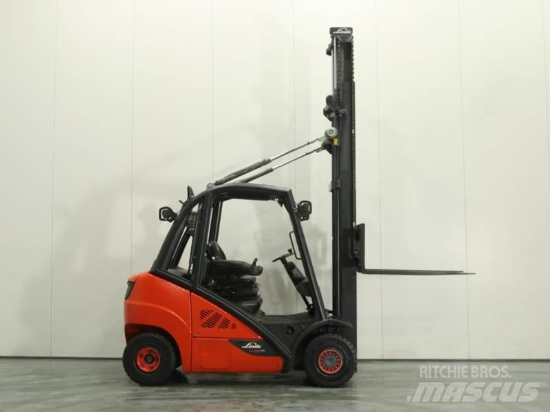 Linde H25D-02 392 Tehnika ar dīzeļa dzinēju