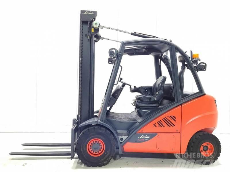 Linde H25D-02/600 Tehnika ar dīzeļa dzinēju