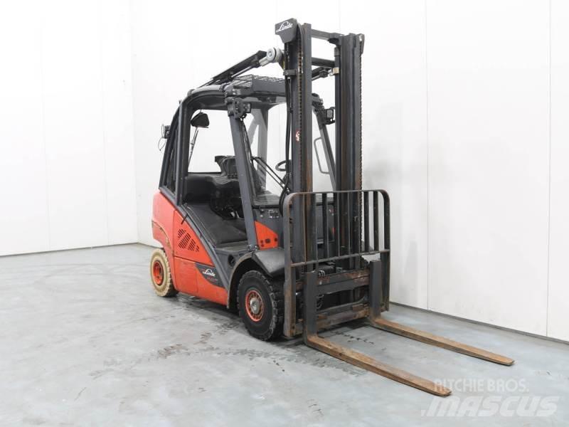 Linde H25D 392 Tehnika ar dīzeļa dzinēju