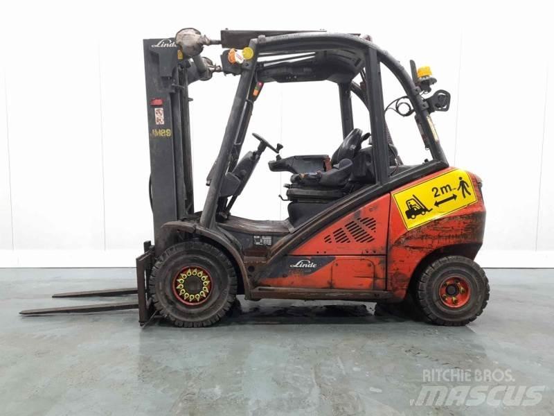 Linde H35D-02 393 Tehnika ar dīzeļa dzinēju