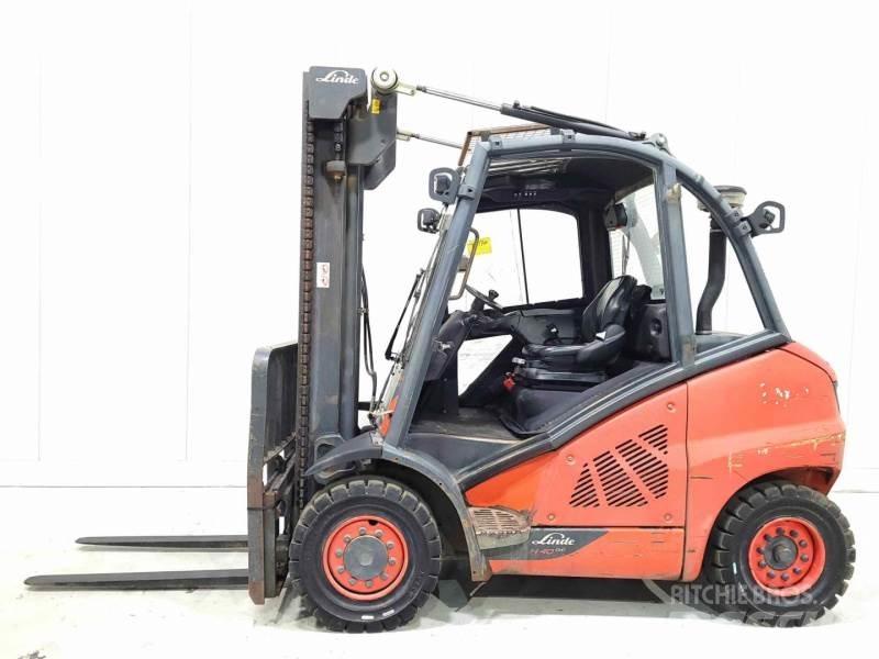 Linde H40D-02 Tehnika ar dīzeļa dzinēju