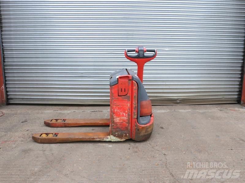 Linde T16 360 Rati palešu pārvadāšanai