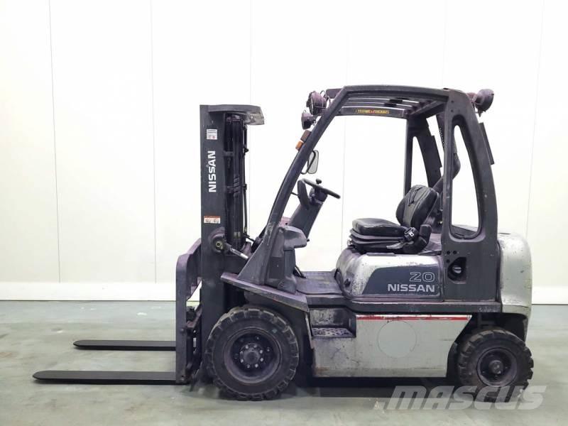 Nissan FD02A20 Tehnika ar dīzeļa dzinēju