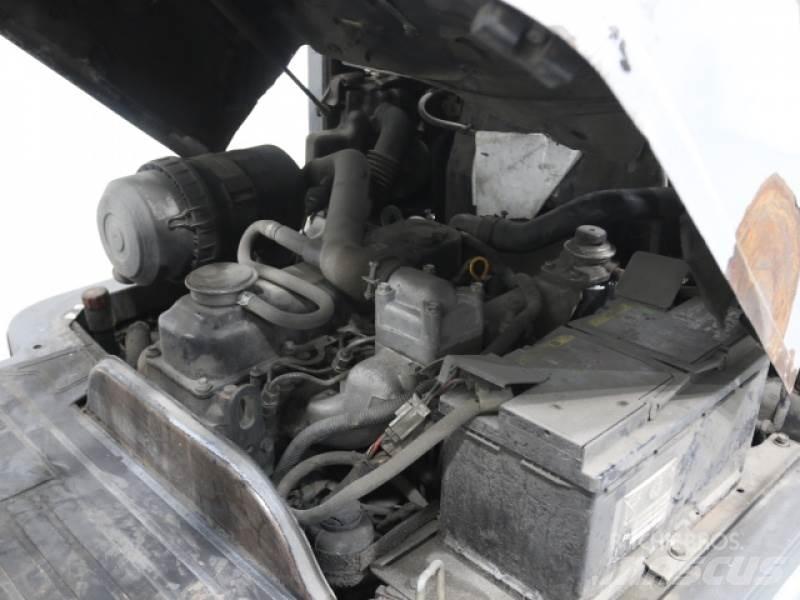 Nissan Y1D2A25Q Tehnika ar dīzeļa dzinēju