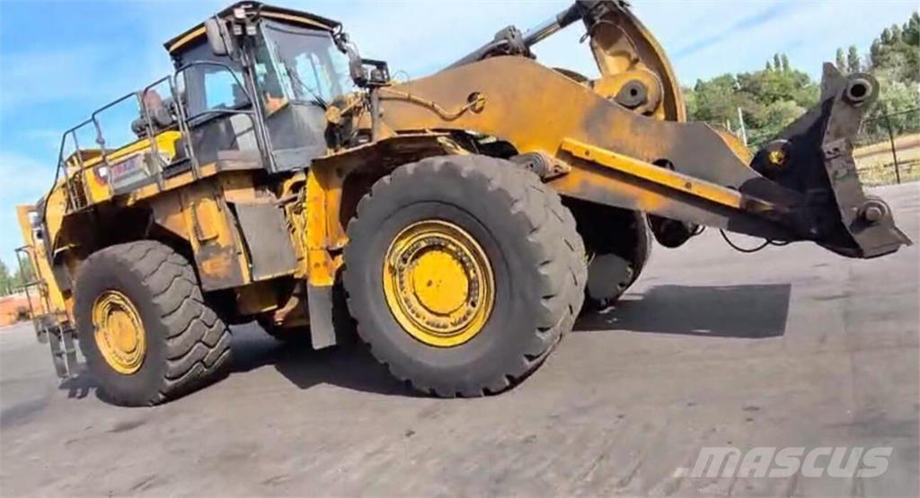 CAT 988K Iekrāvēji uz riteņiem