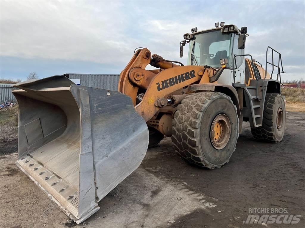 Liebherr L586 Iekrāvēji uz riteņiem