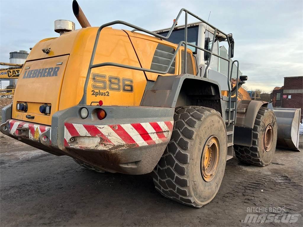 Liebherr L586 Iekrāvēji uz riteņiem