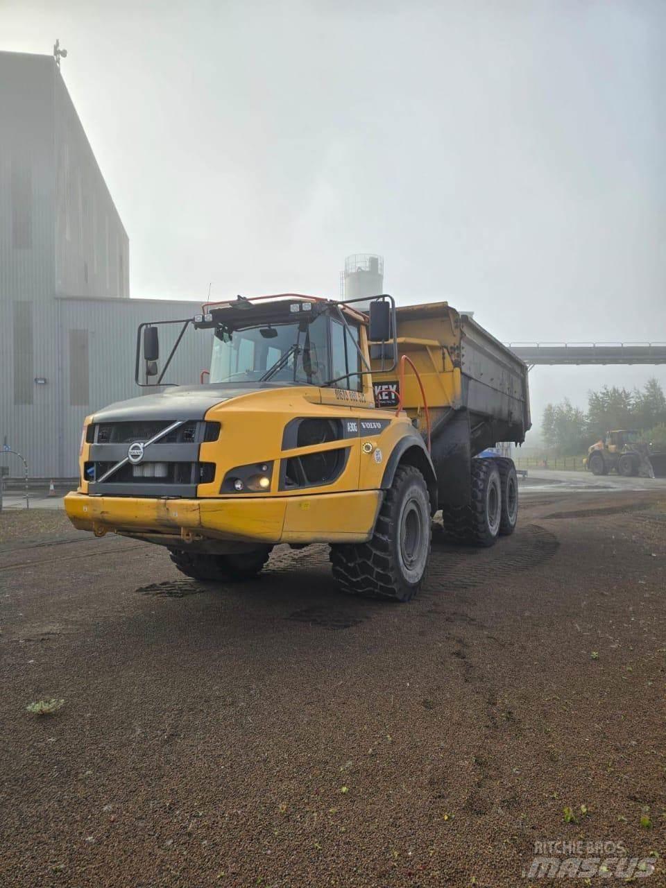 Volvo A30G Artikulētie pašizgāzēji