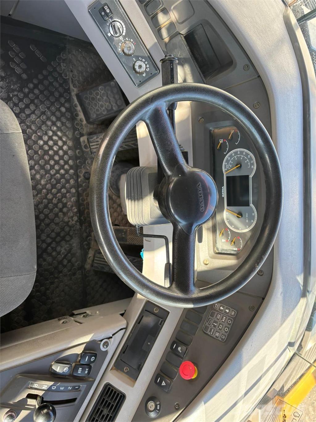 Volvo A45G Artikulētie pašizgāzēji