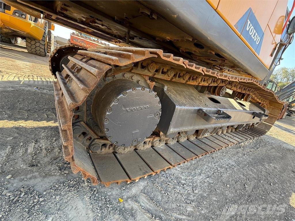 Volvo EC220EL Kāpurķēžu ekskavatori