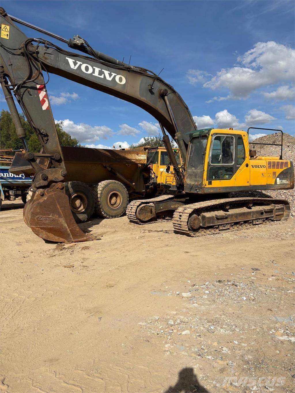 Volvo EC290BLC Kāpurķēžu ekskavatori
