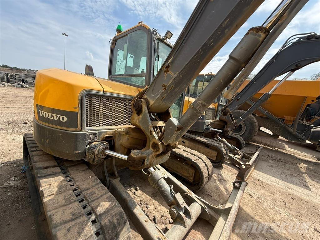 Volvo ECR88D Kāpurķēžu ekskavatori