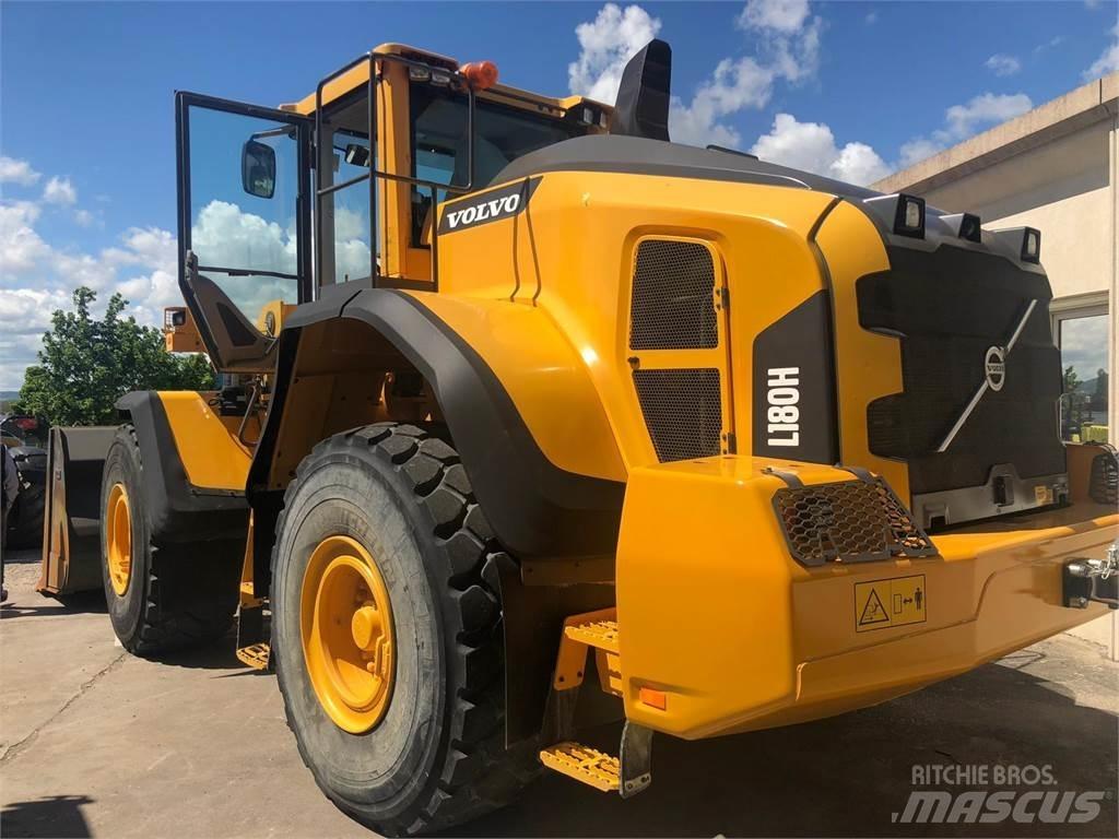 Volvo L180H Iekrāvēji uz riteņiem